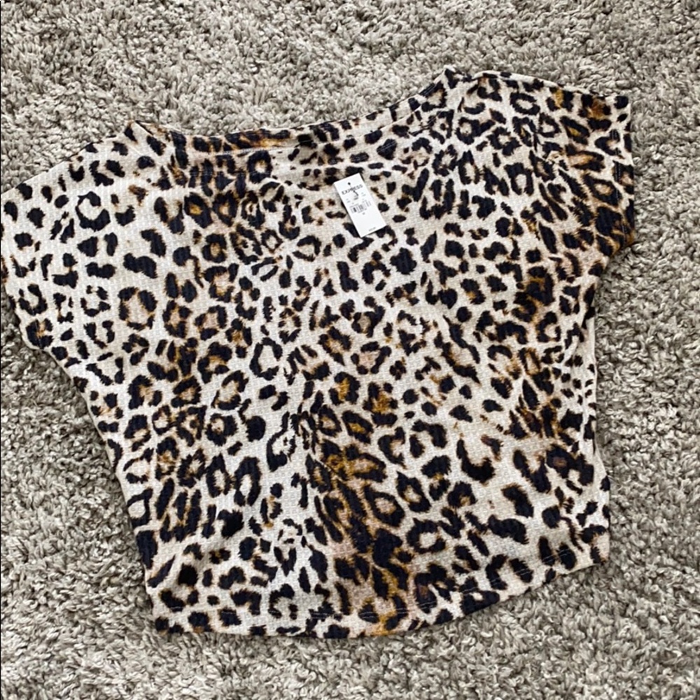 NWT! Women’s medium animal print top from Express